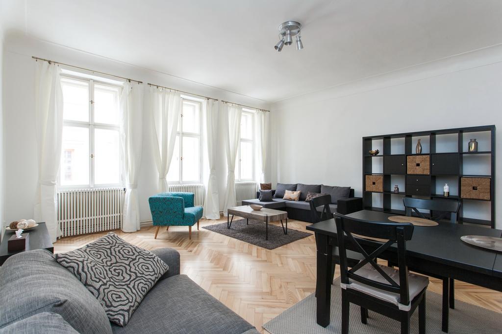 Royal View Apartments Prag Exterior foto