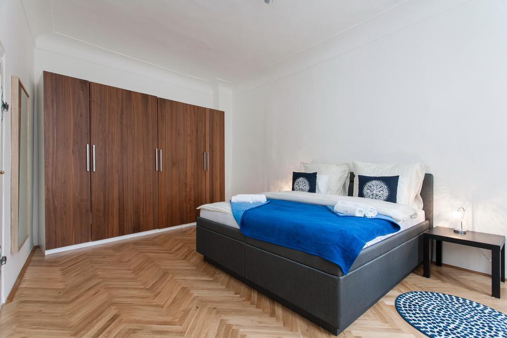 Royal View Apartments Prag Exterior foto