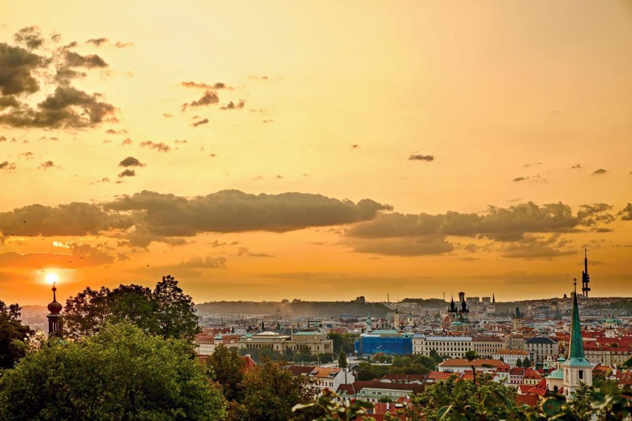 Royal View Apartments Prag Exterior foto
