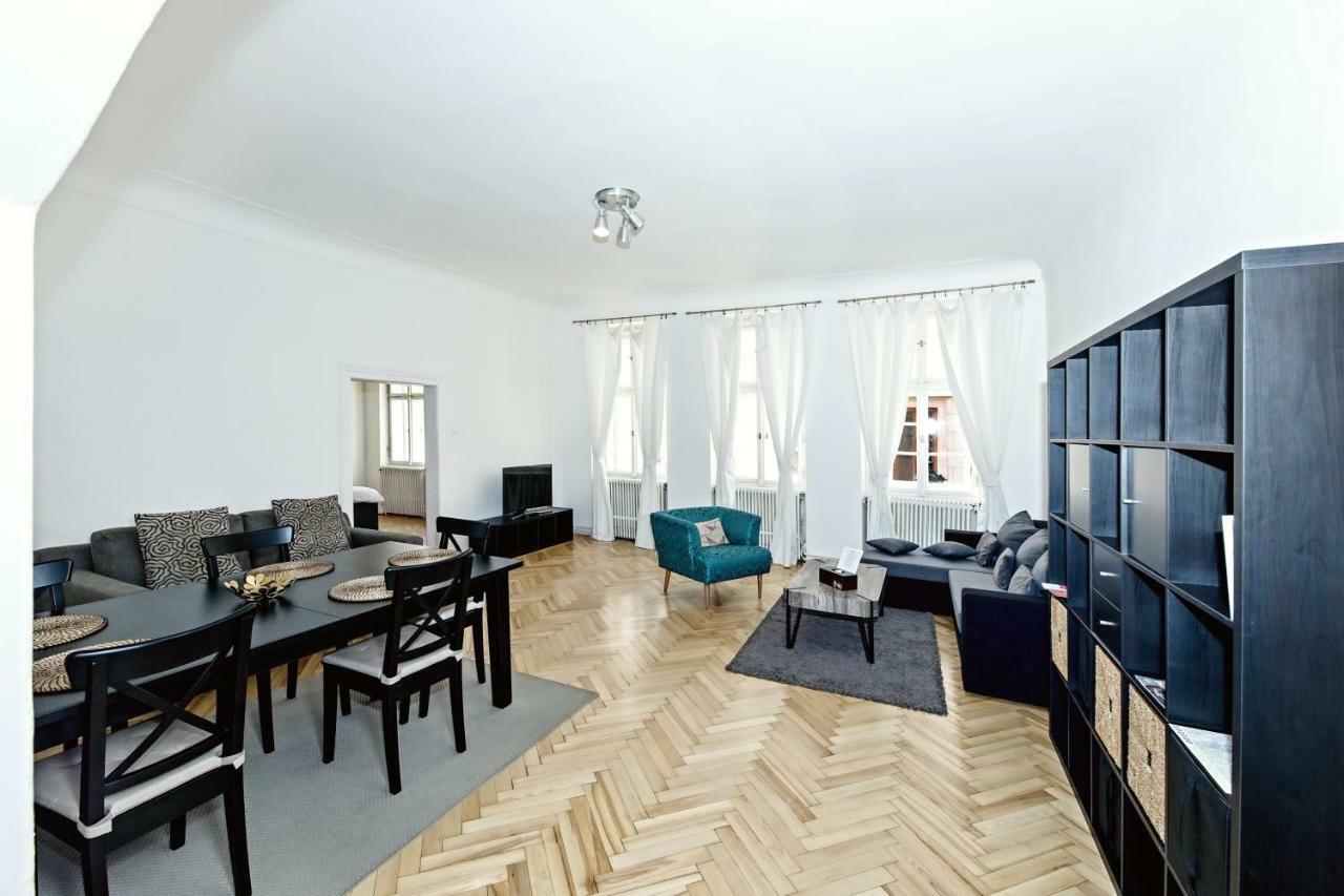 Royal View Apartments Prag Exterior foto